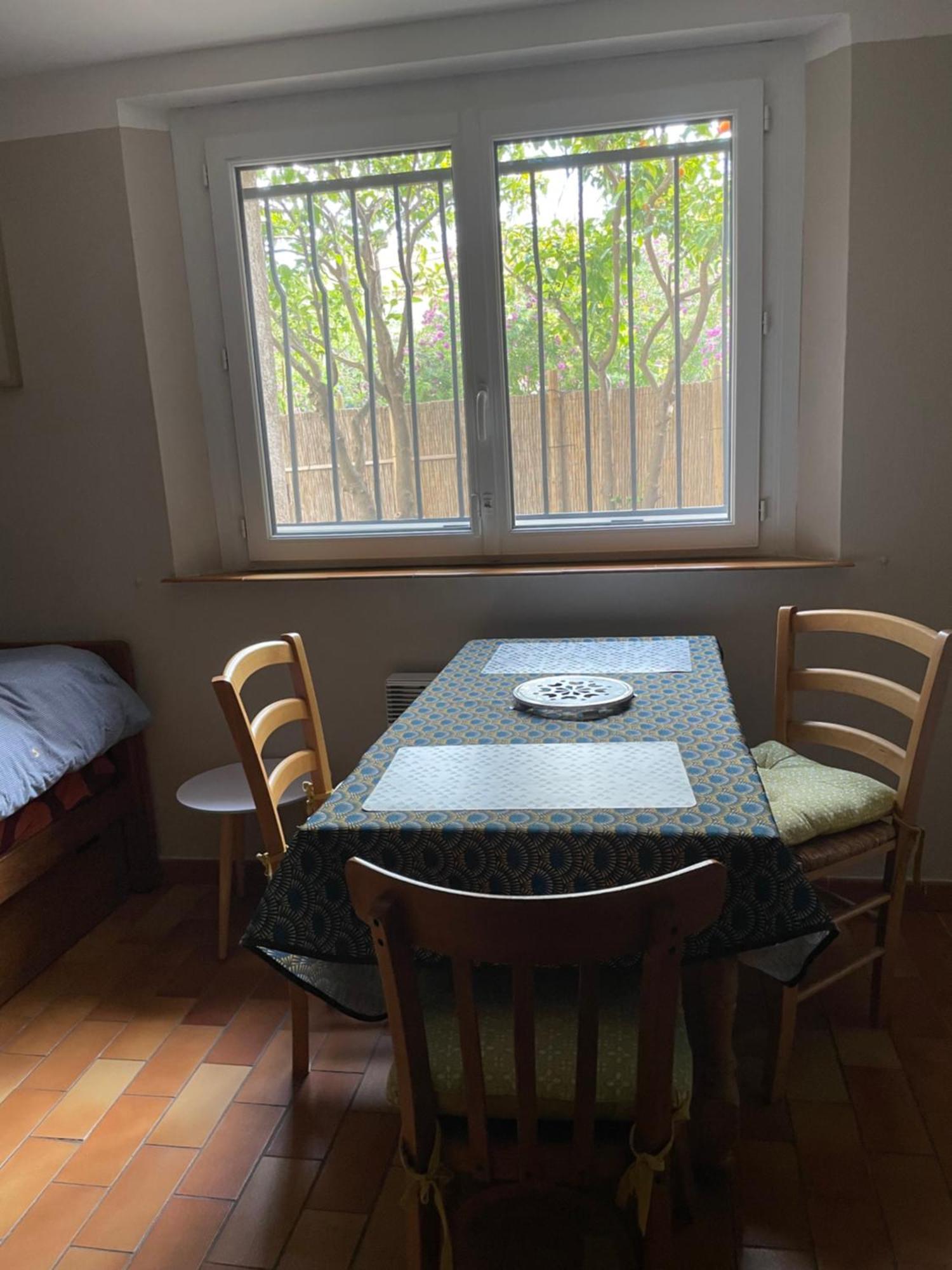 2 Appartements Calmes Фрежюс Экстерьер фото